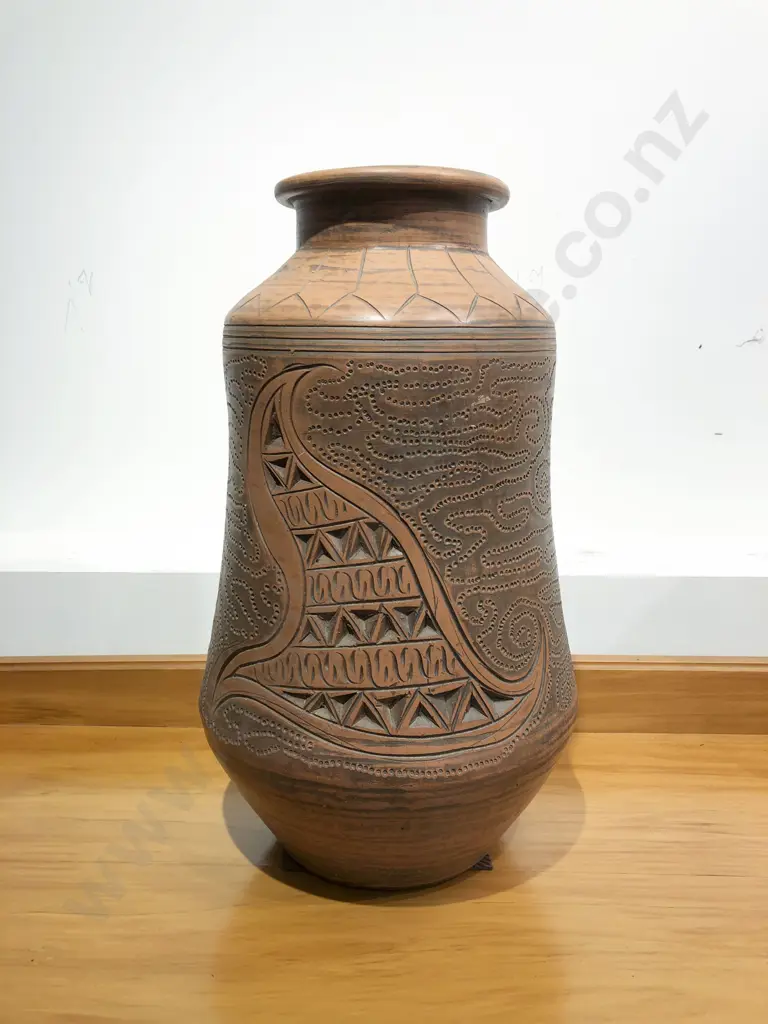 Decorative Earthenware Vase Image 1++