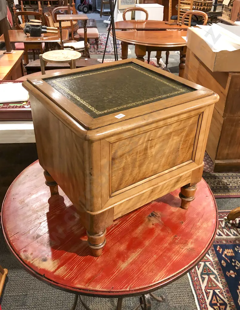 Victorian Satin Birch Commode Image 1++