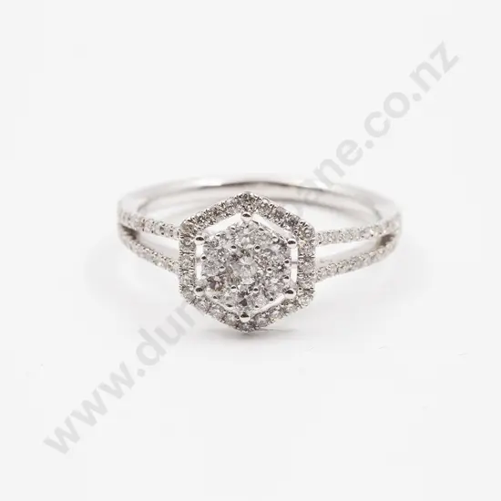 18ct White 85stone Diamond Cluster Ring