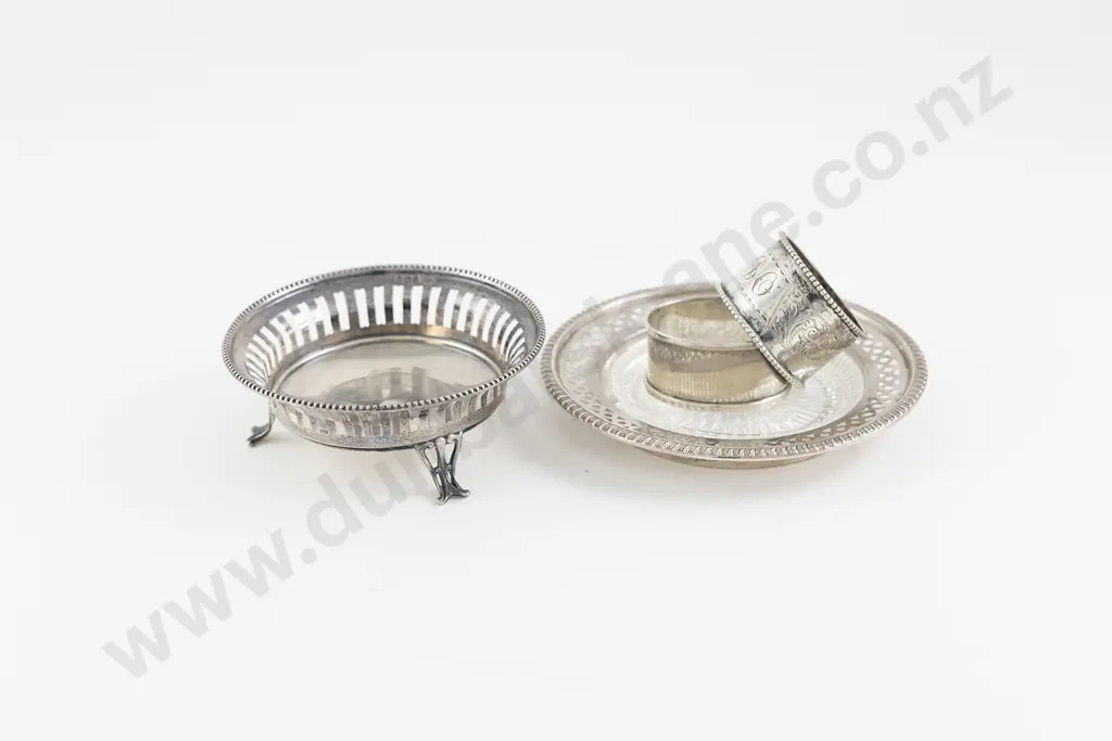Vict S/S Bon Bon Dish By Walker & Hall Image 1++