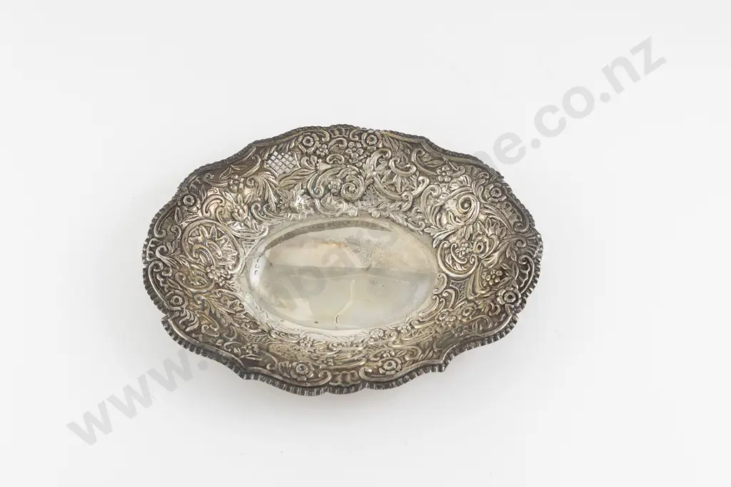Vict S/S Oval Bon Bon Dish Image 1++