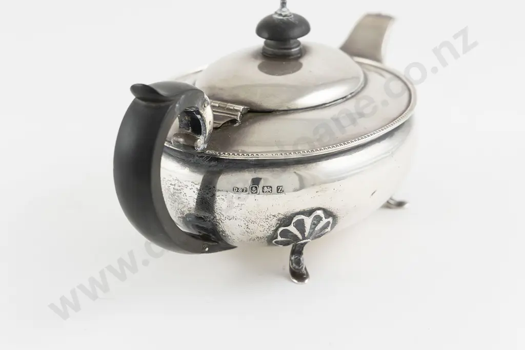 Geo V S/S Batchelors Teapot Image 1++