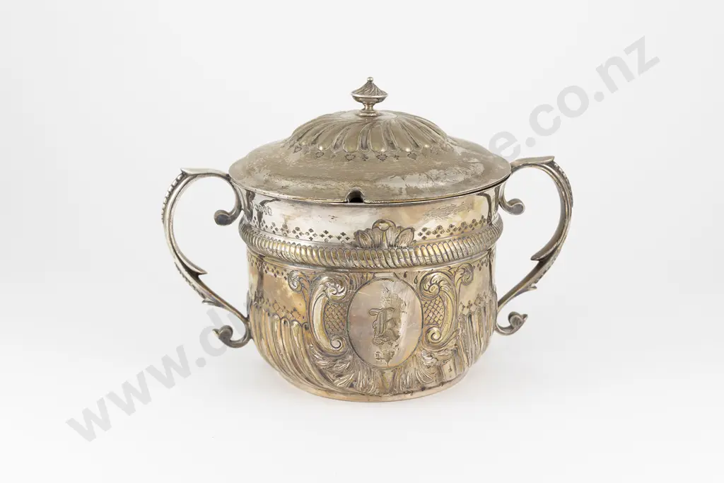 Large Vict S/S Porringer Image 1++