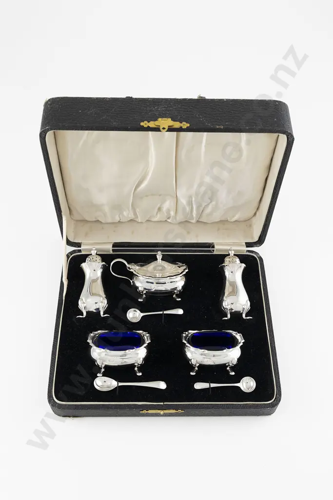 Cased Geo V S/S 8 Piece Cruet Set Image 1++