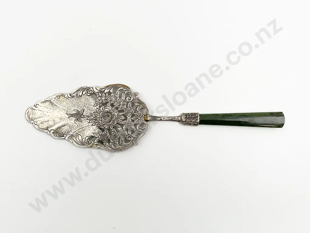 Jade Handled S/S Fancy Cake Slice Image 1++