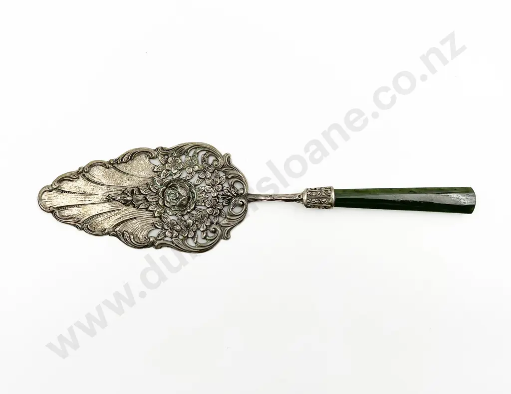 Jade Handled S/S Fancy Cake Slice Image 1++