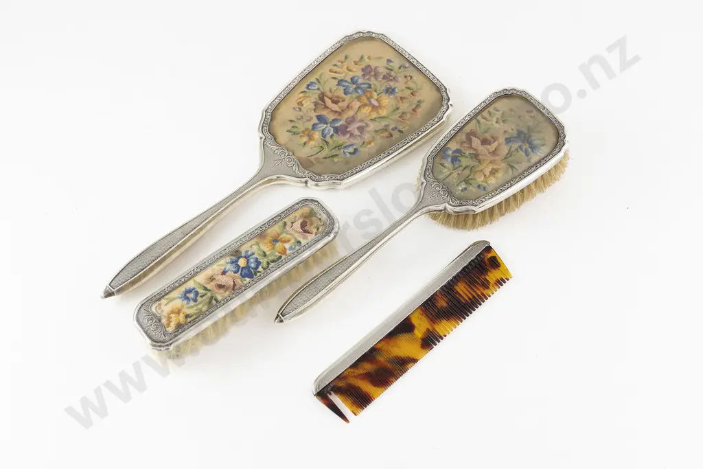 Geo VI S/S 4 Piece Dressing Table Set Image 1++