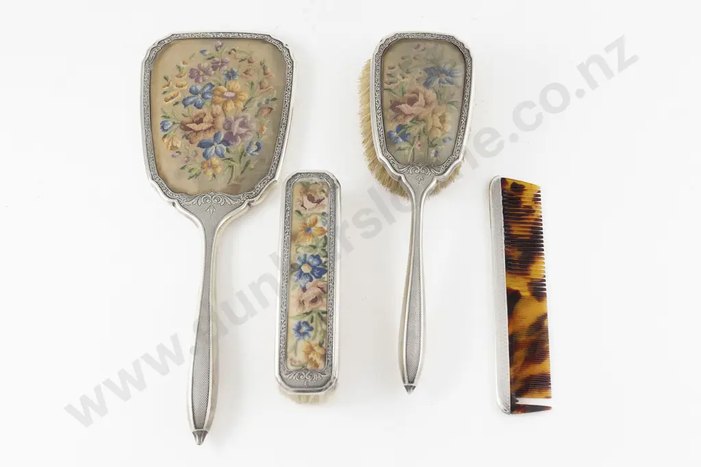 Geo VI S/S 4 Piece Dressing Table Set Image 1++