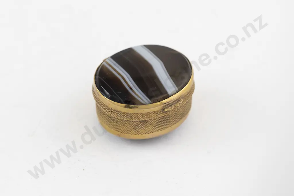 Small Gilt Metal & Agate Inset Pill Box Image 1++
