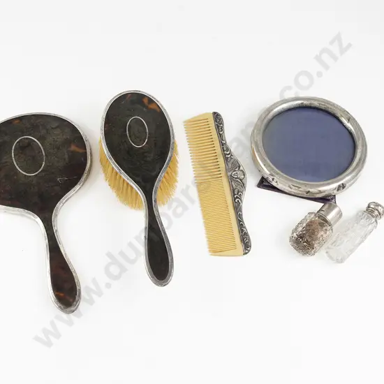 Small S/S Circular Photo Frame & 5 Dressing Table items