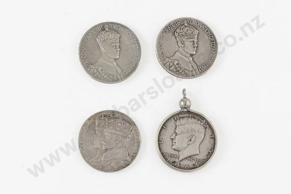 Three Royal Commemorative Medals Image 1++