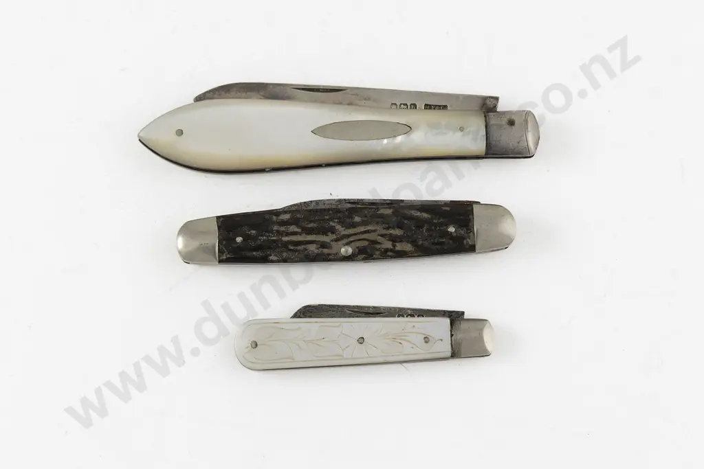 Two S/S and MOP Pocket Knives Image 1++