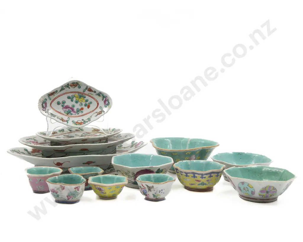 A Group Of Assorted Chinese Ceramics Image 1++