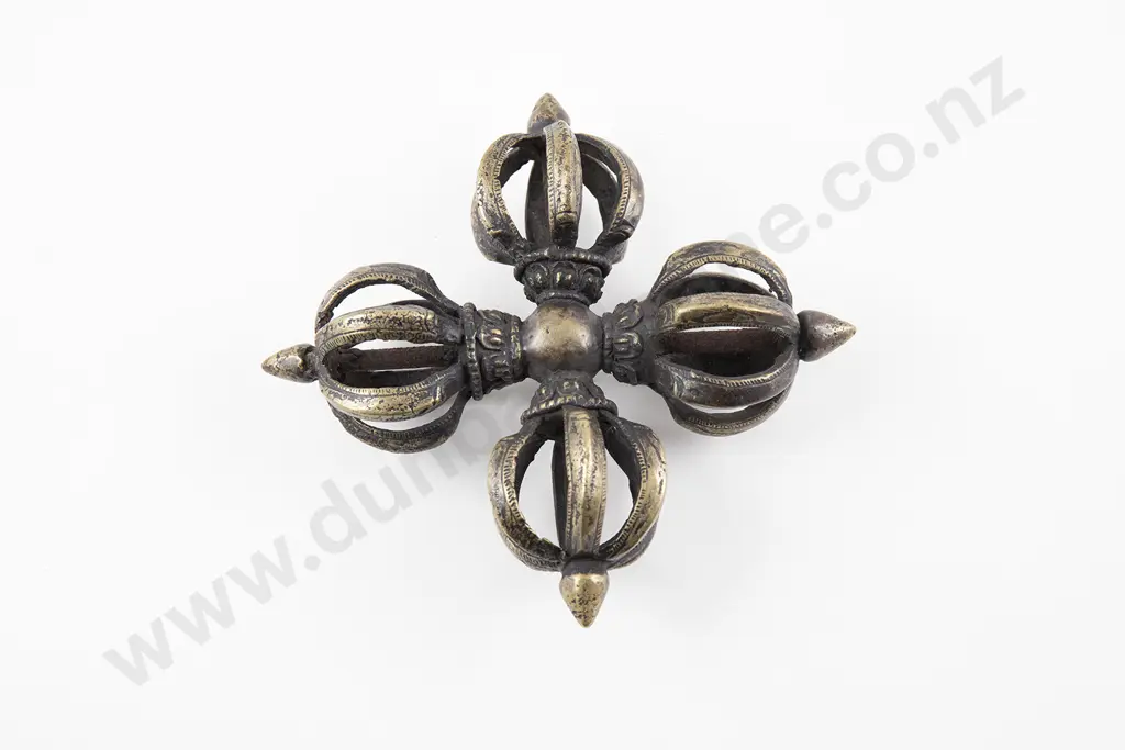 A Tibetan 18th Century Bronze Double Vajra Image 1++