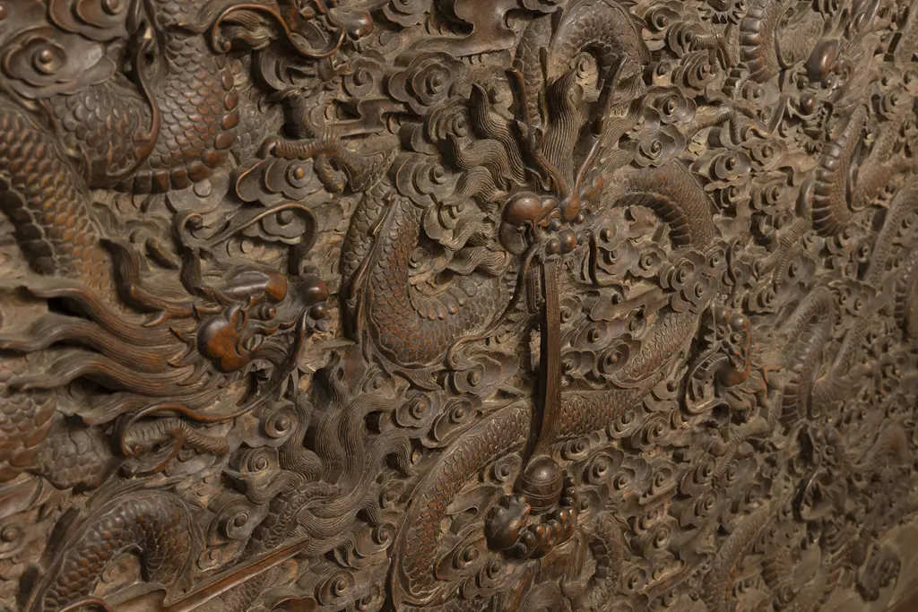 A Large Rare Qing Dynasty Carved Wood Dragon Panel Image 1++