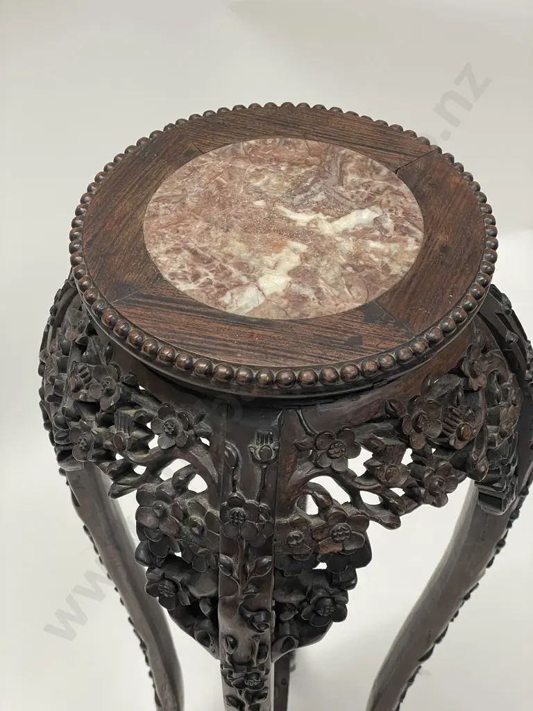 A Good Quality Late 19th Century Chinese Rosewood Vase Stand Image 1++