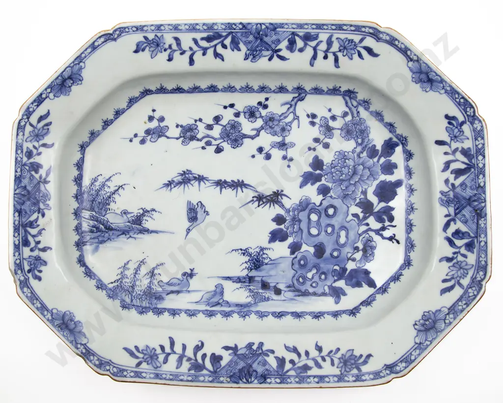 A 19th Century Chinese Blue And White Export Dish Image 1++