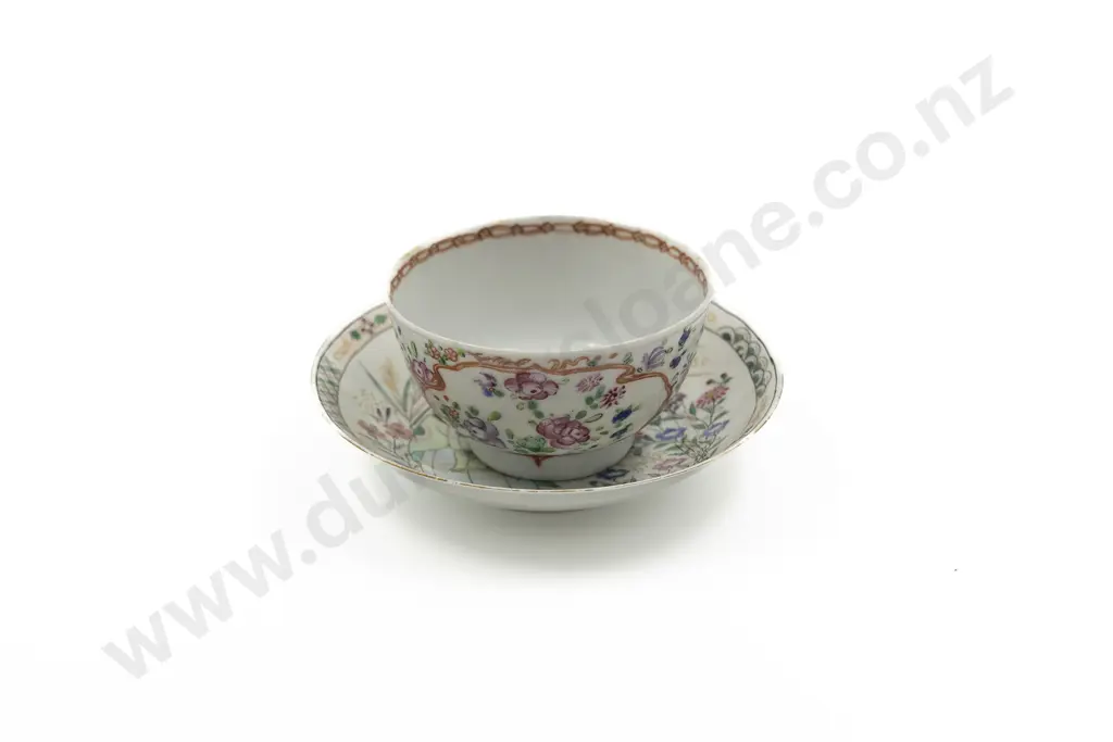 Chinese 18th Century Tea Bowl And Associated Saucer Image 1++