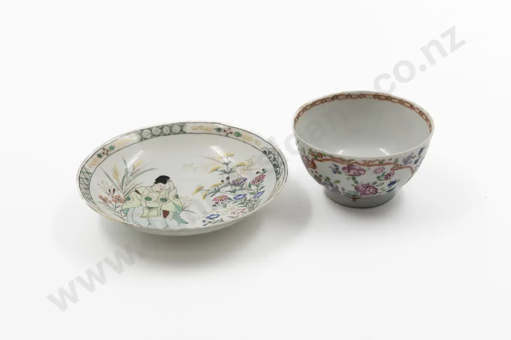 Chinese 18th Century Tea Bowl And Associated Saucer Image 1++