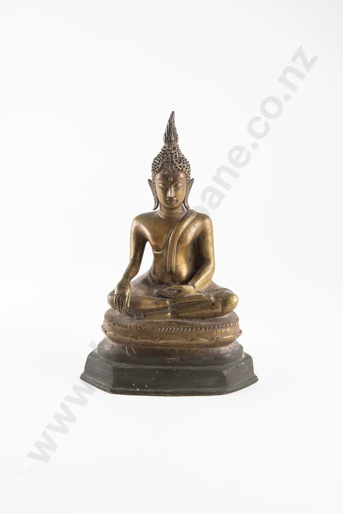 Thai 19th century Bronze Chiang Saen Style Buddha Figure Image 1++