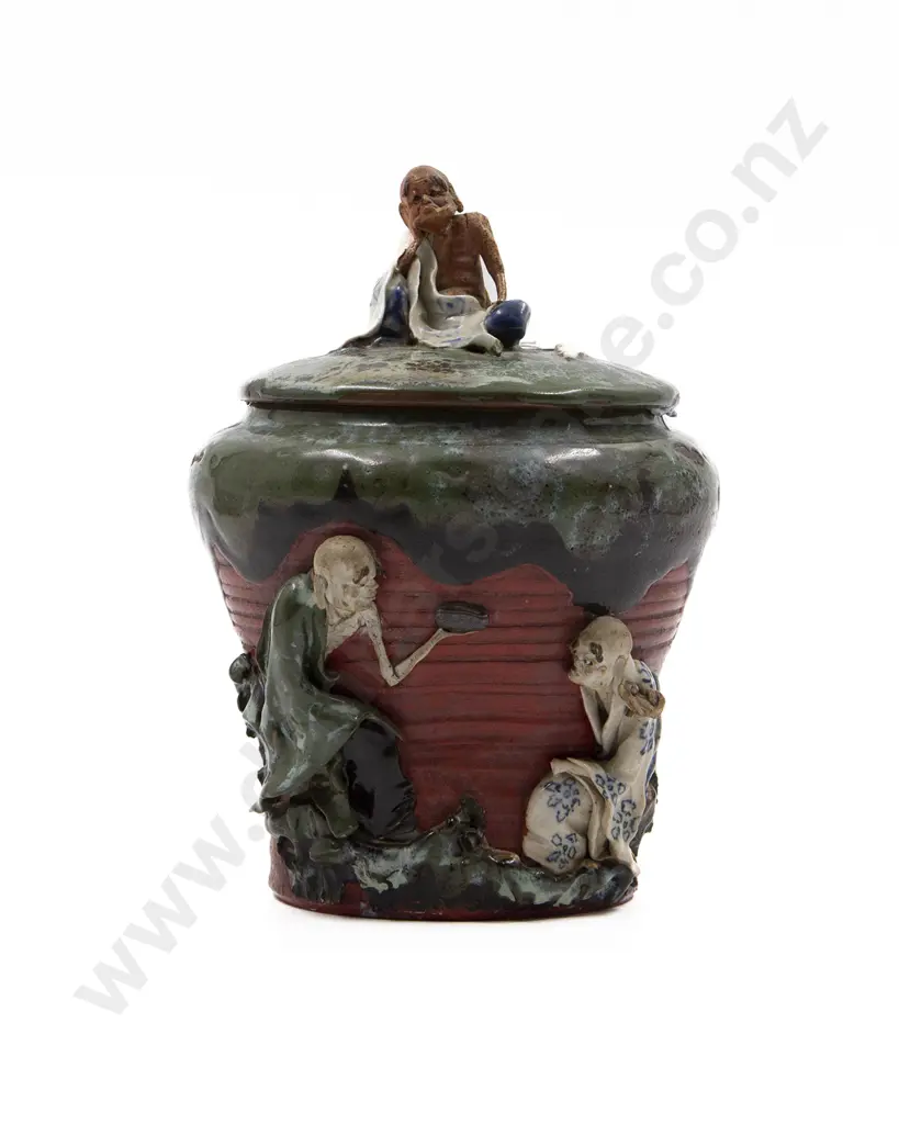 A Japanese Sumidagawa Lidded Jar Image 1++