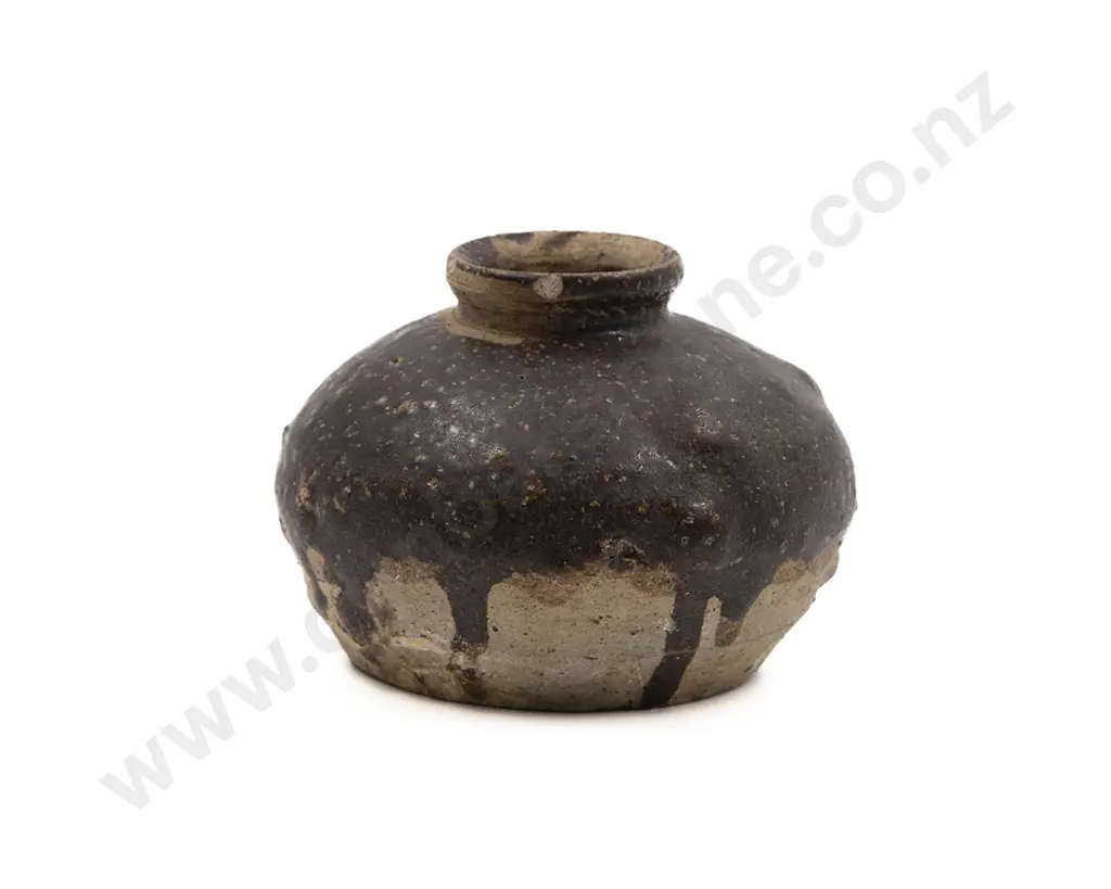 A Korean Silla Period (668-936) Earthenware Storage Jar Together With A Small Tenmoku Glazed Jar Image 1++