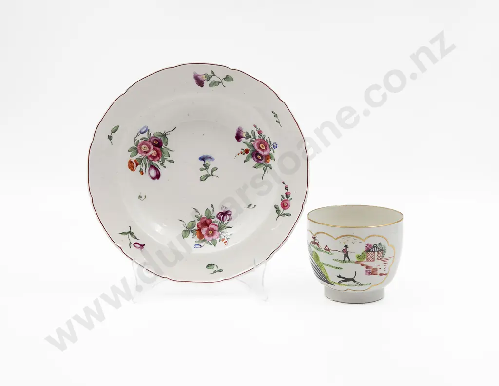 Early C19th English Plate in the Manner of Chelsea Image 1++