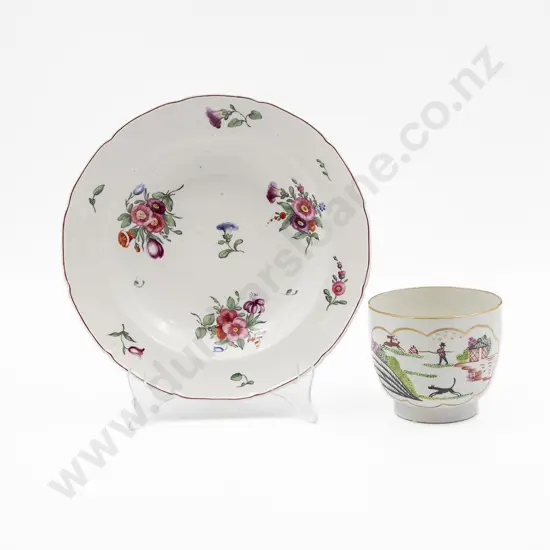 Early C19th English Plate in the Manner of Chelsea