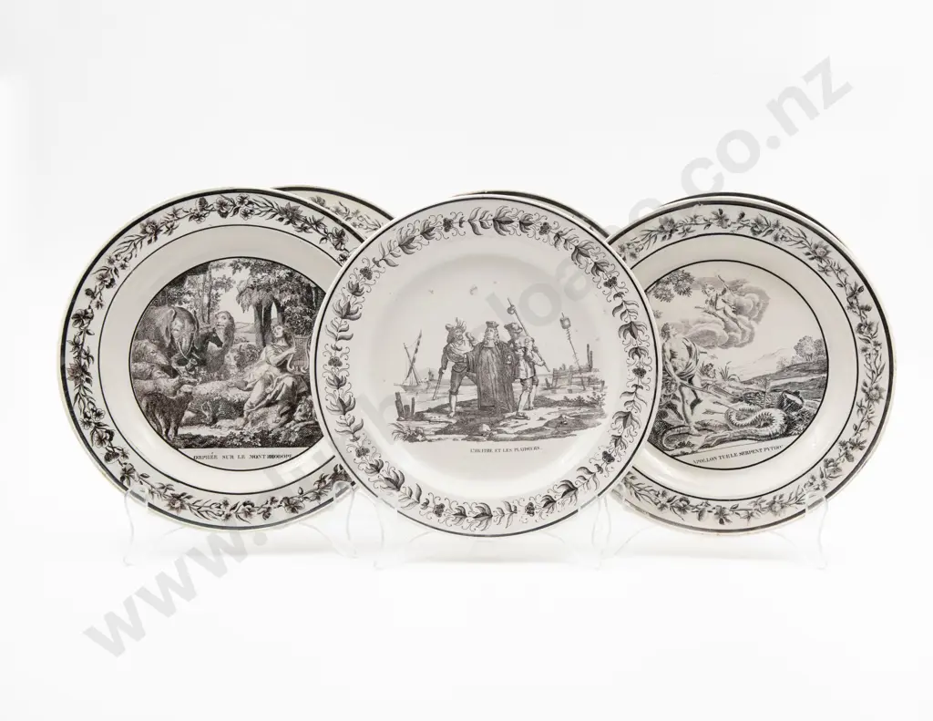 Six Early C19th French Creamware Transfer Printed Dessert Plates Image 1++