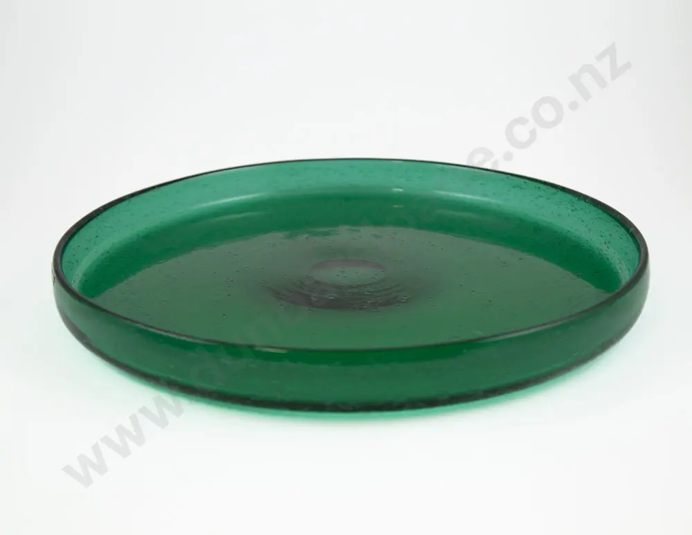 Norwegian Hadeland Green Art Glass Circular Shallow Bowl Image 1++