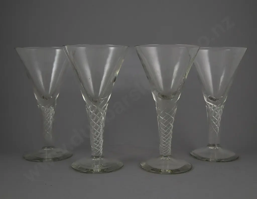 Set Of 4 Geo III Style Air Twist Stem Wine Glasses Image 1++