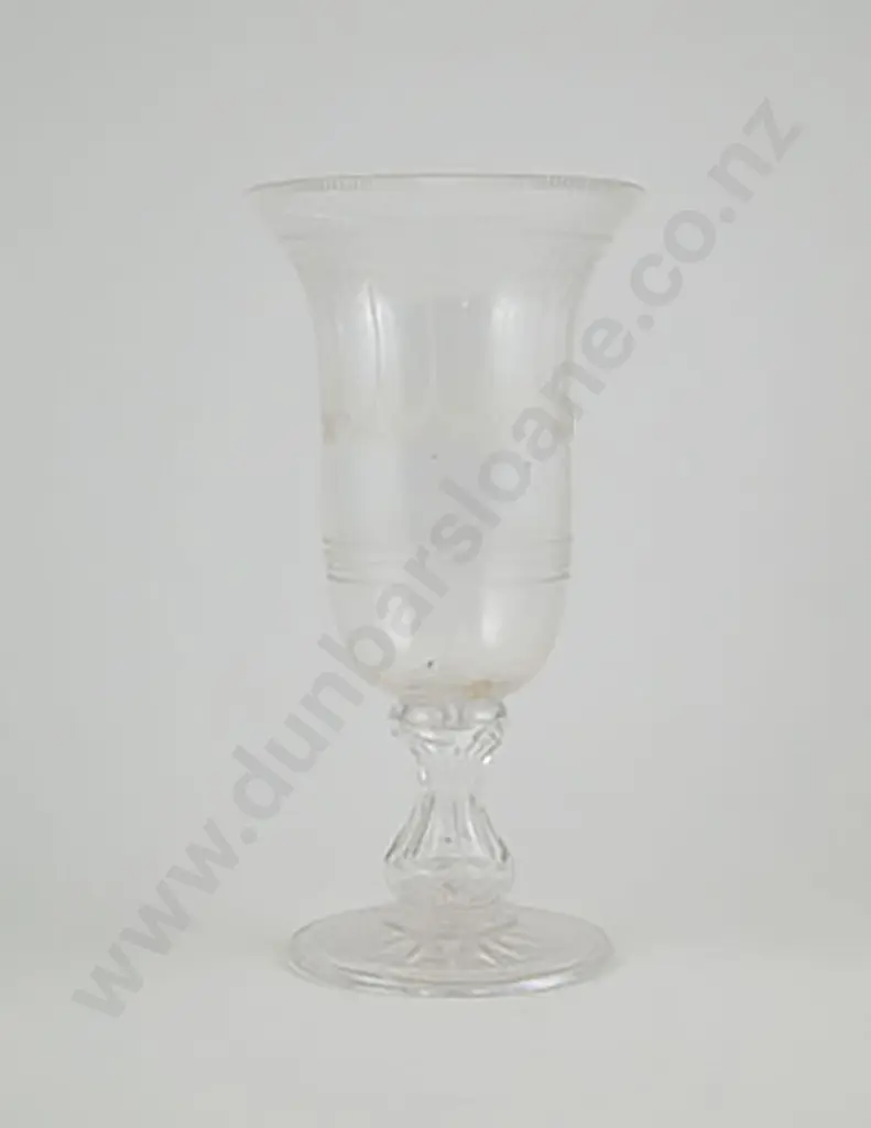 An Elegant Vict Cut Glass Celery Vase Image 1++