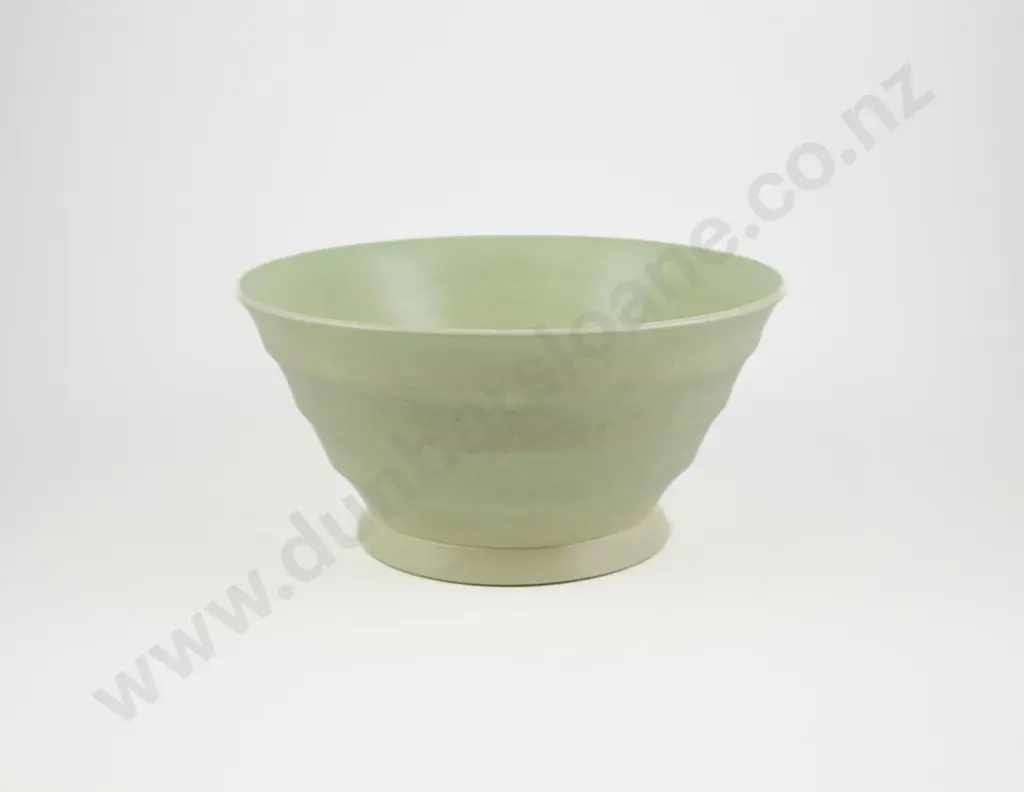 Wedgwood Keith Murray "April Green" Fruit Bowl Image 1++