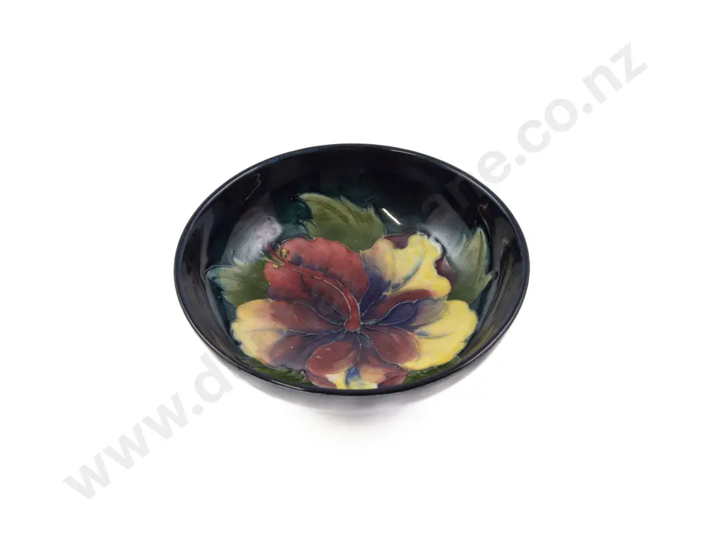 Moorcroft Hibiscus Footed Circular Bowl Image 1++