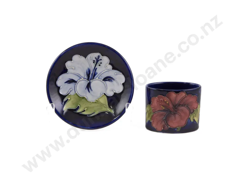 Small Moorcroft Hibiscus Spill Vase Image 1++