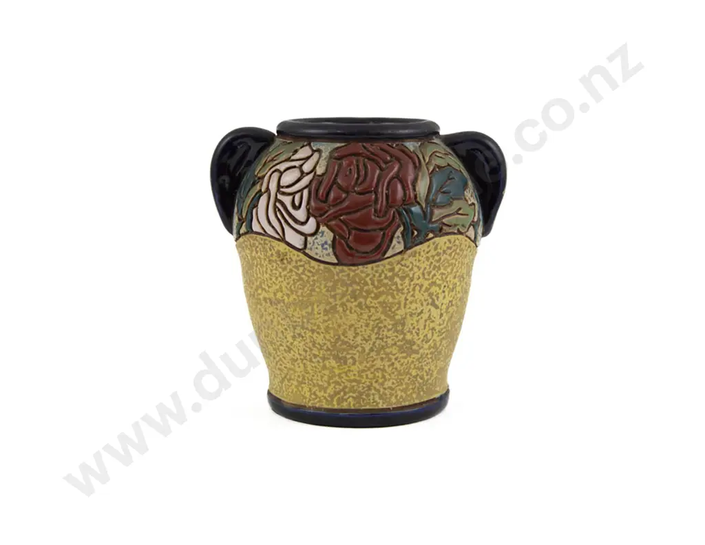Small Amphora Two Handled Vase Image 1++