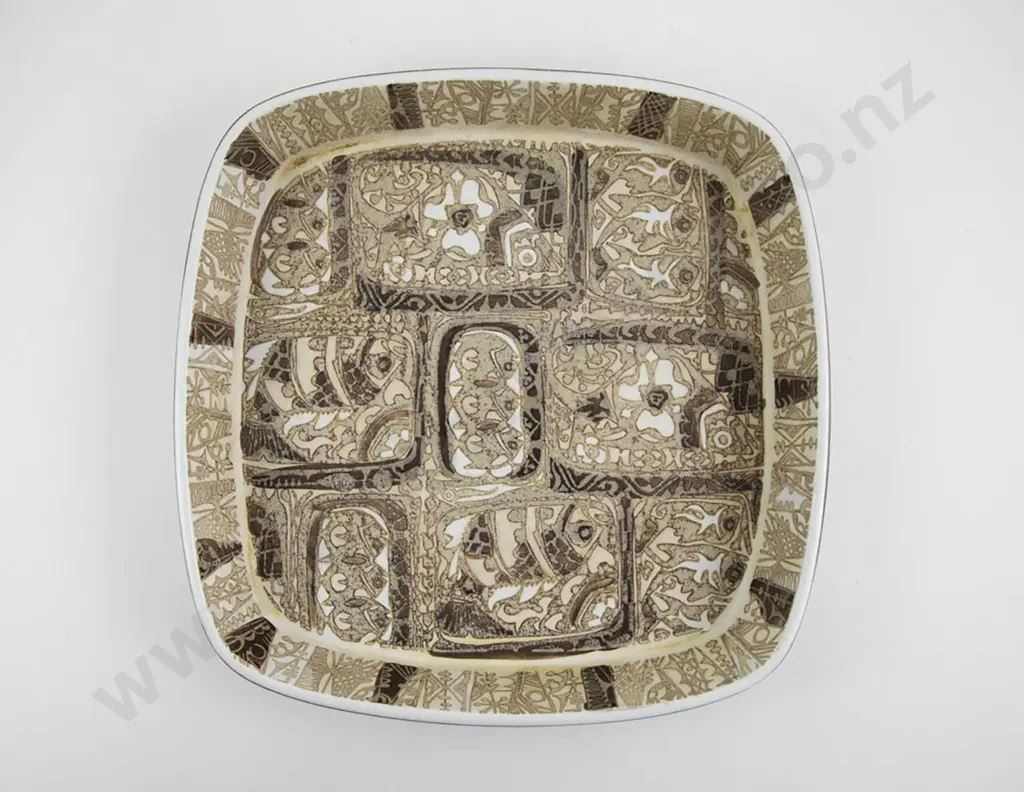 1960s Royal Copenhagen Dish Designed By Nils Thorssen Image 1++