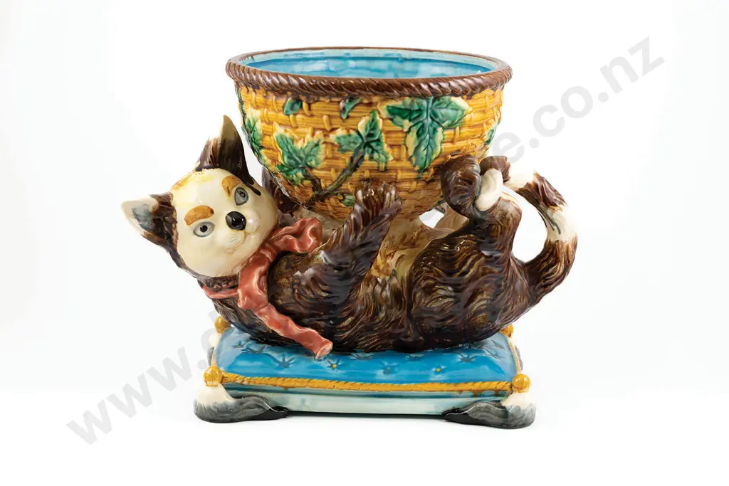 Large Minton Style Majolica Jardiniere Image 1++