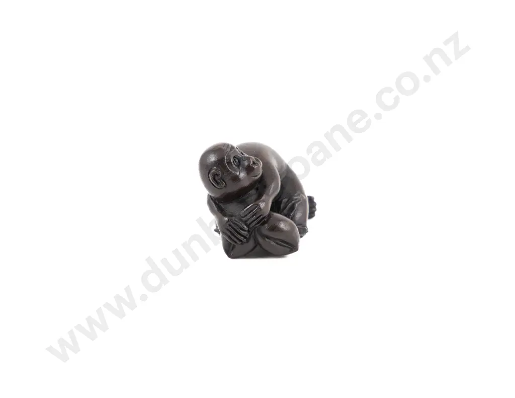 Japanese Hardwood Netsuke Of A Monkey Image 1++