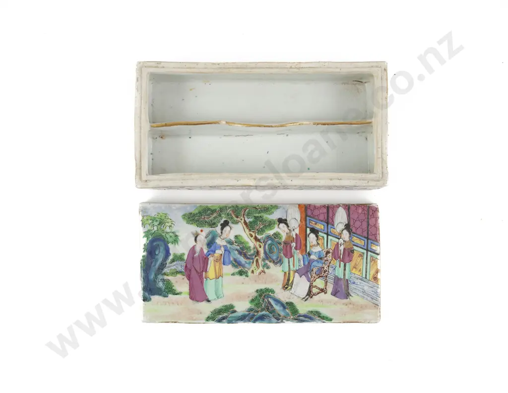 Late C19th Cantonese Famille Rose Export Ware Pen Box Image 1++