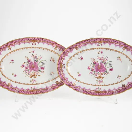 Pair Early C19th Cantonese Exportware Ashets