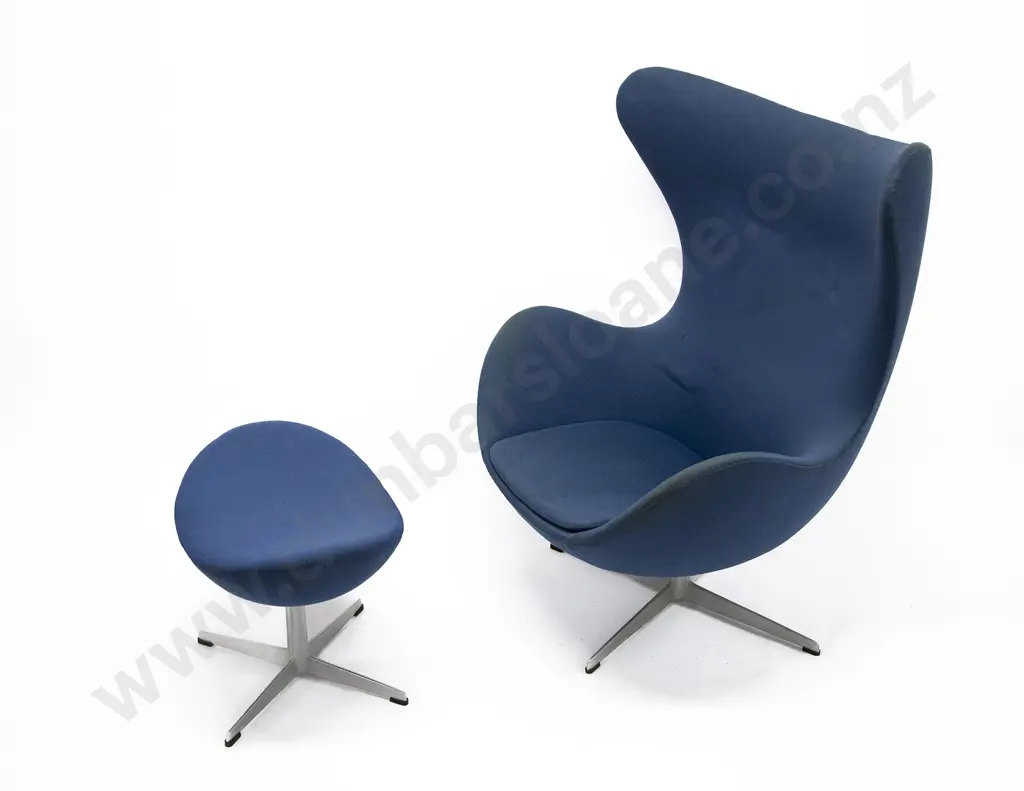 Arne Jacobsen for Fritz Hansen Genuine Vintage Egg Chair Image 1++