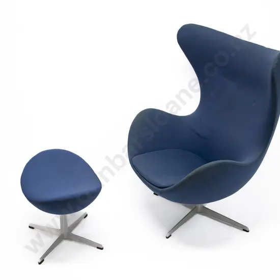 Arne Jacobsen for Fritz Hansen Genuine Vintage Egg Chair