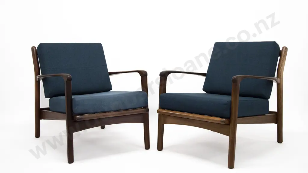 A Pair Of Danish Mid-Century Armchairs Image 1++