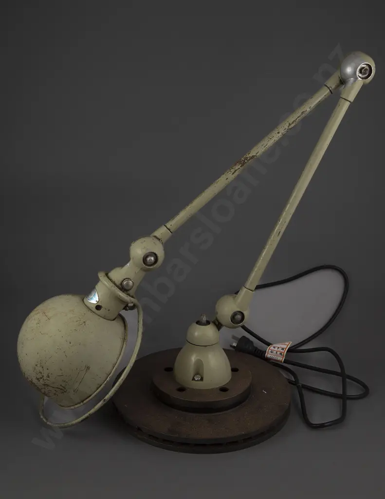 A Vintage French Jielde Industrial Design Articulated Desk Lamp Image 1++