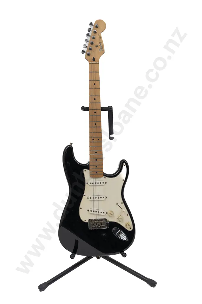 Fender Stratocaster Electric Guitar Image 1++