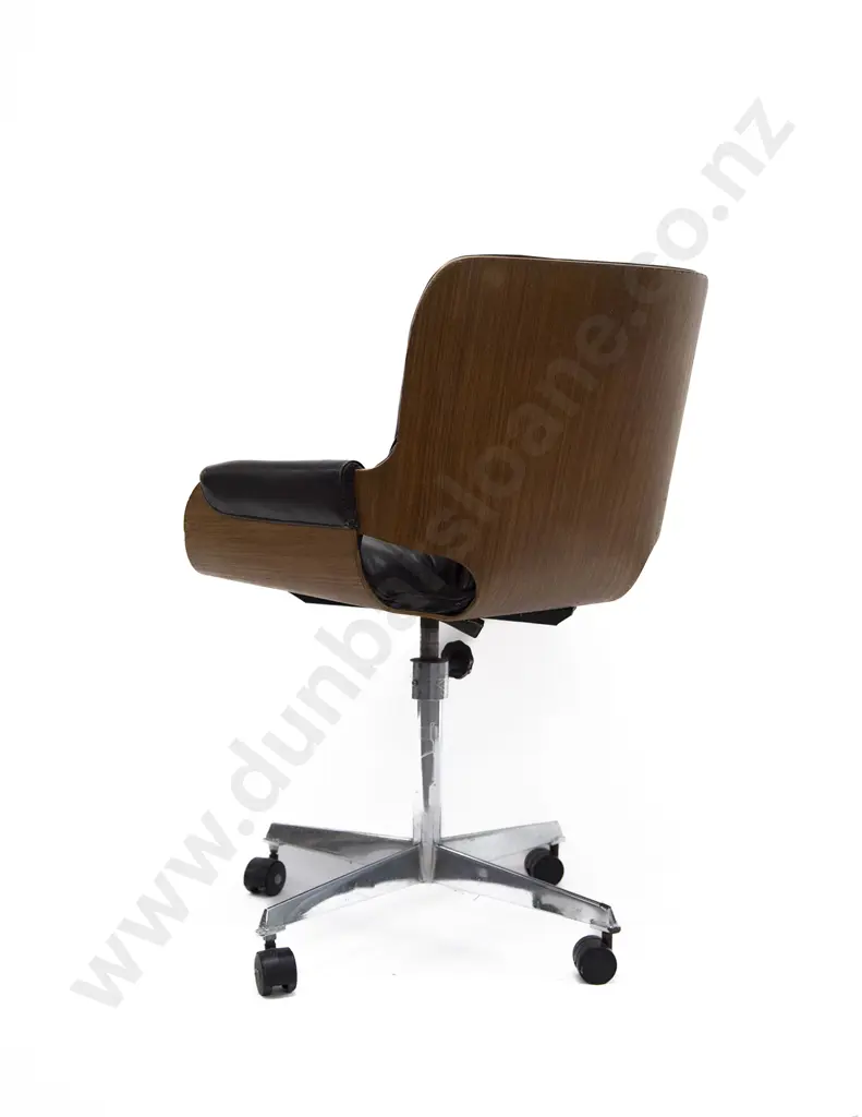 Michael Payne For Nova Interiors 1970 Osaka Expo Chair Image 1++