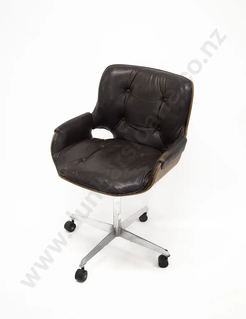 Michael Payne For Nova Interiors 1970 Osaka Expo Chair Image 1++