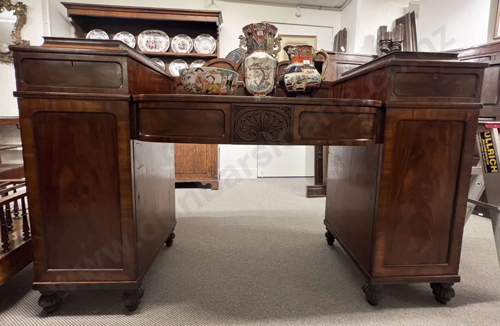 WM IV Mahogany Pedestal Sideboard Image 1++