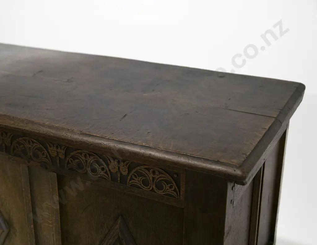 C18th Oak Coffer Image 1++
